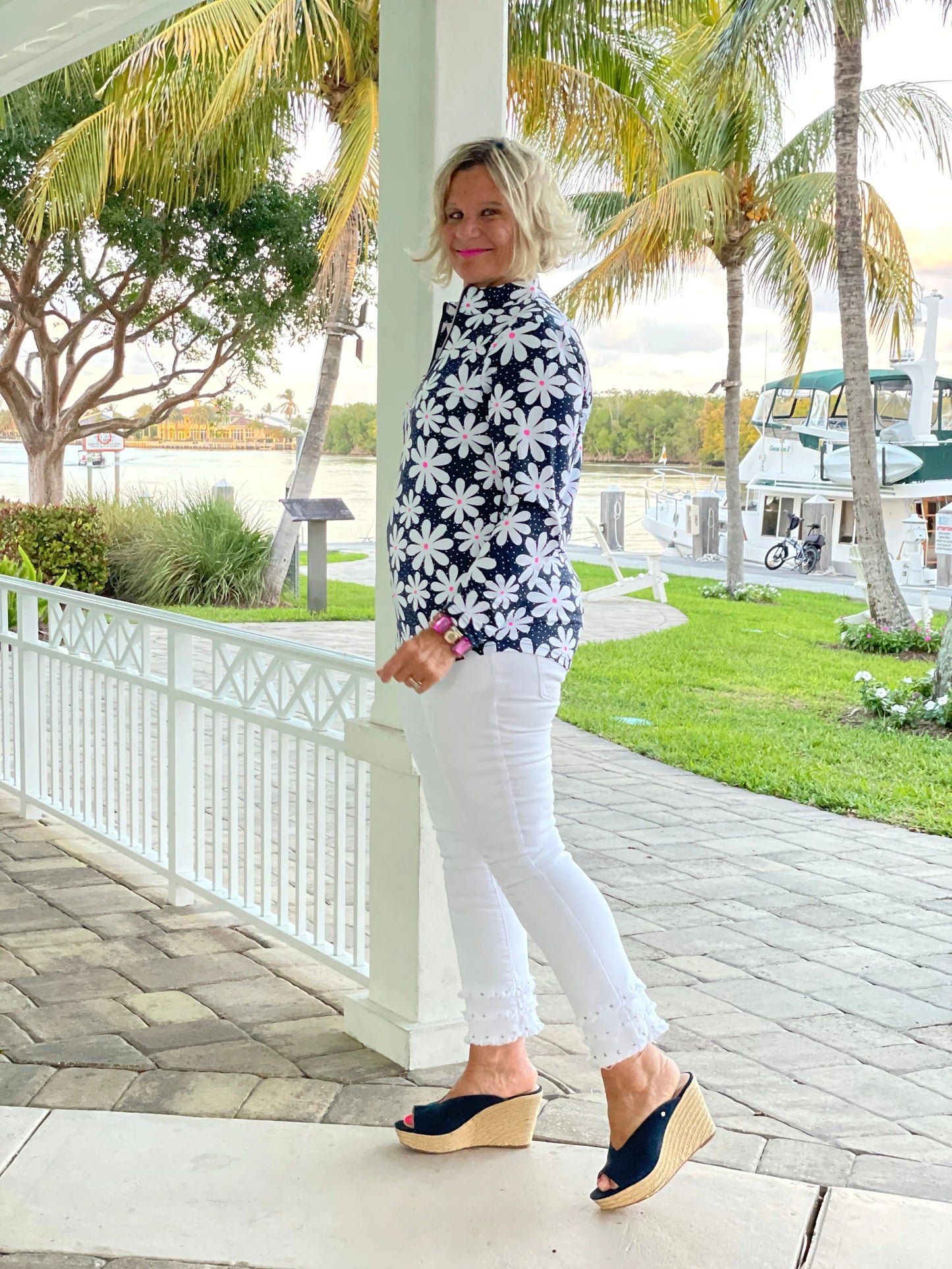 DAISY DAY HALF ZIPPER